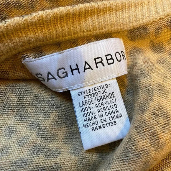 Saghabor Chetah V neck button down Sweater/Cardigan Women Size L - Picture 4 of 4
